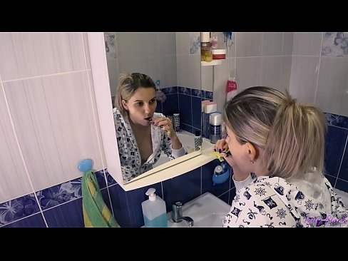 ❤️ Hack z mladimi v pižami konča oralno spermo v riti - letty black ❌ Fucking video pri nas ️❤